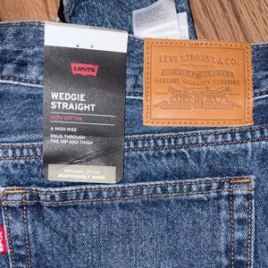 Levi's women wedgie Straight Jeans